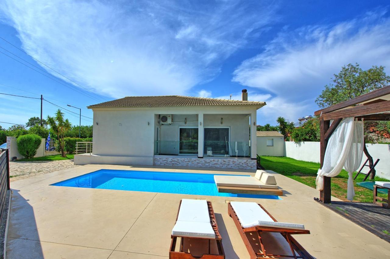 Beach Villa Christina By Posarellivillas Ахараві Екстер'єр фото