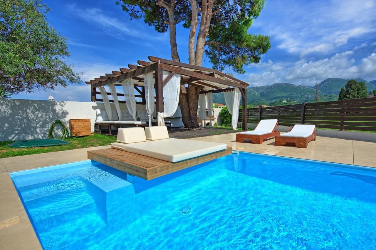 Beach Villa Christina By Posarellivillas Ахараві Екстер'єр фото