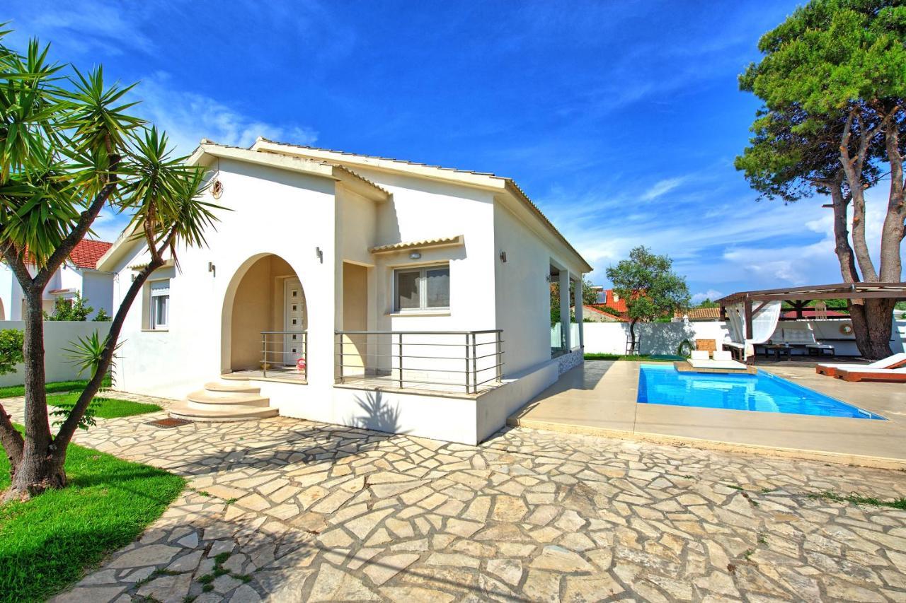 Beach Villa Christina By Posarellivillas Ахараві Екстер'єр фото