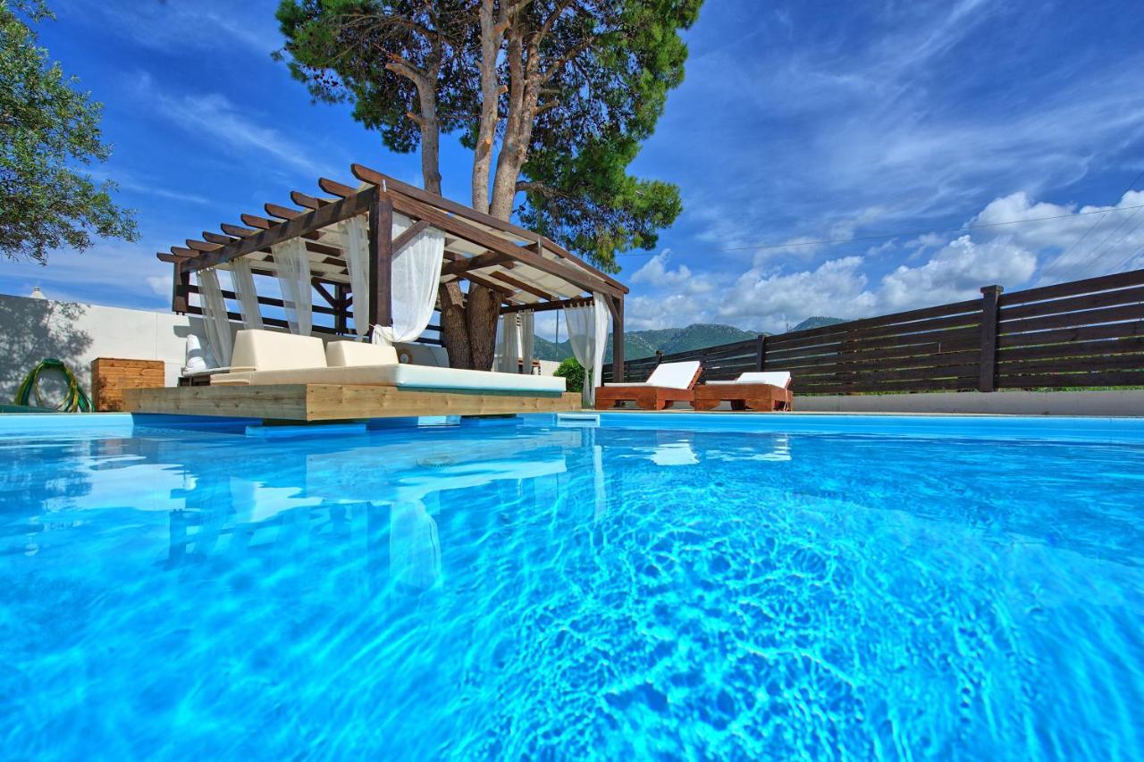 Beach Villa Christina By Posarellivillas Ахараві Екстер'єр фото