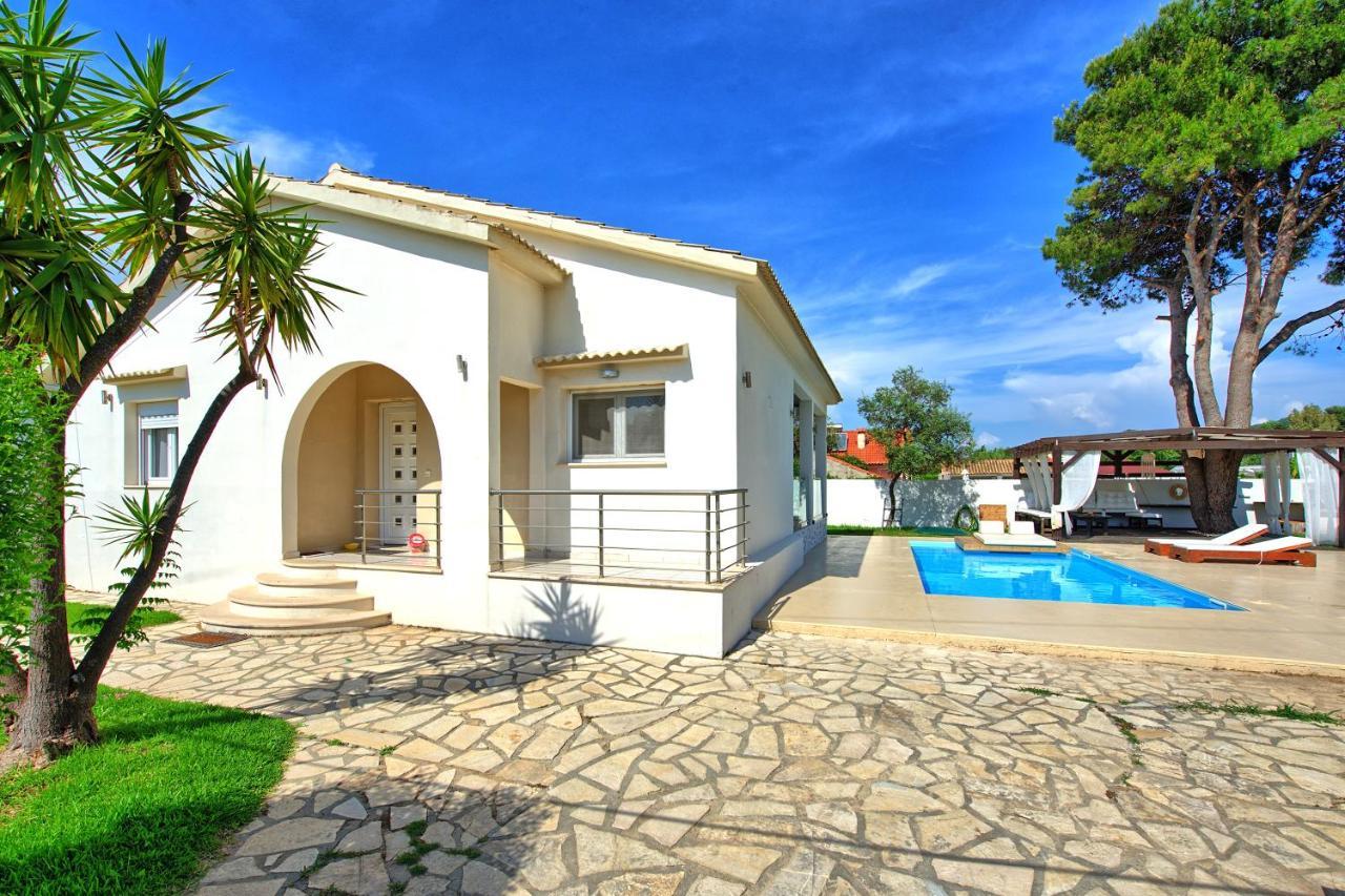 Beach Villa Christina By Posarellivillas Ахараві Екстер'єр фото